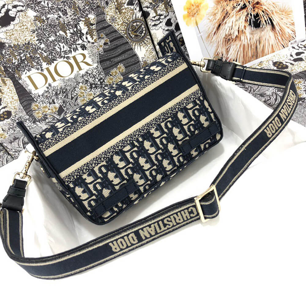 small D*orcamp bag