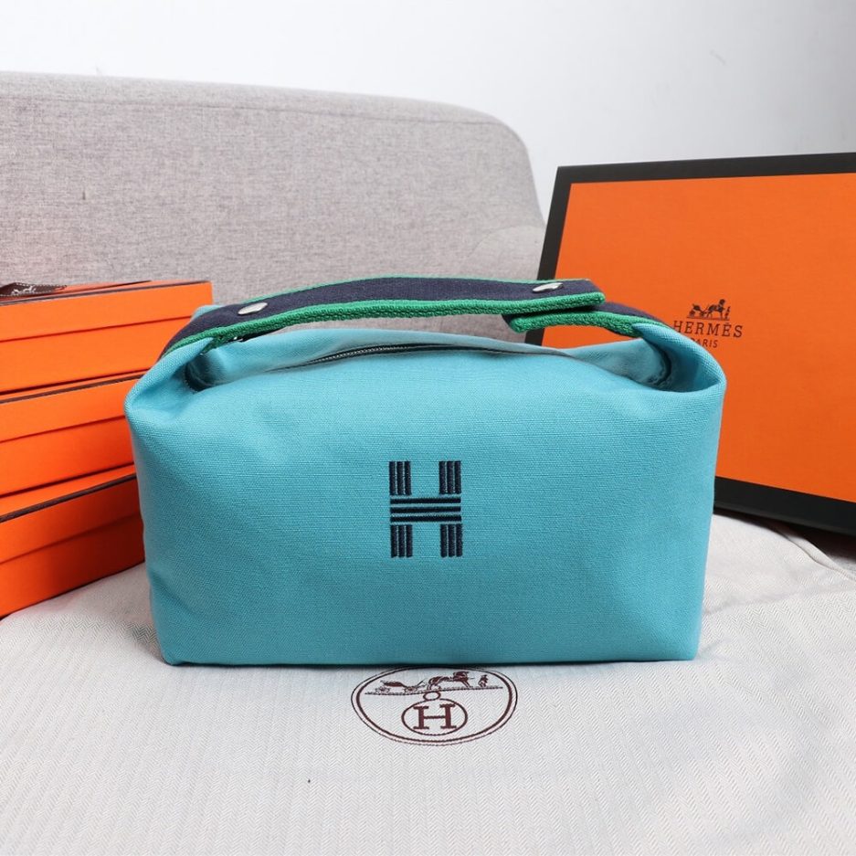 H**mes toiletery bag