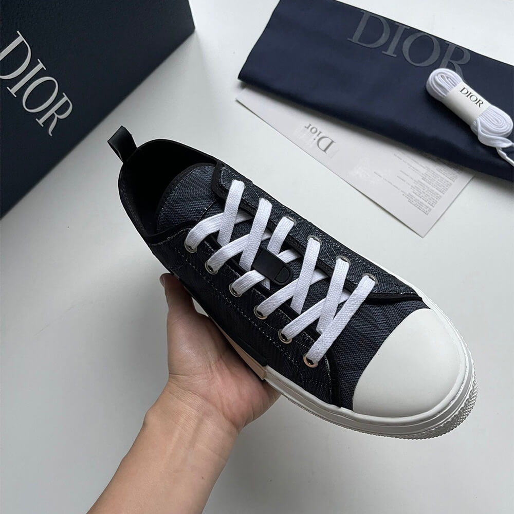 B23 LOW-TOP SNEAKER